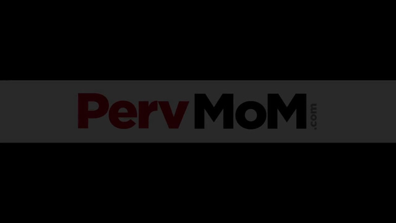 PervMom: Trinity St. Claire Perv mamá hijastro porno