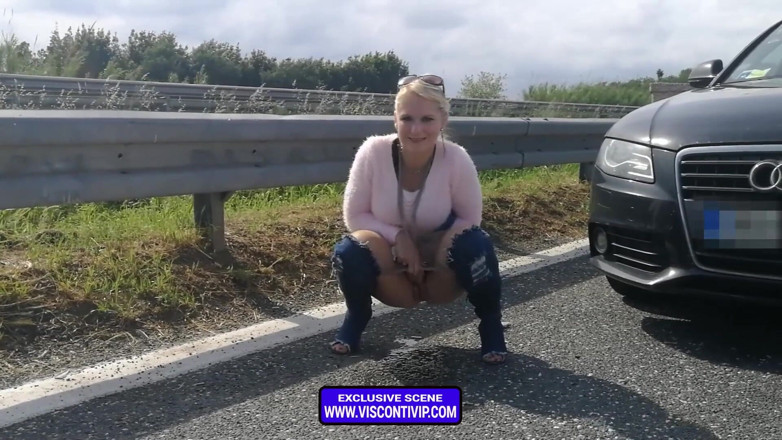 Rossella Visconti: Compilation di pisciate vol 3