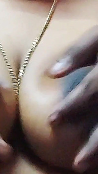大きな胸の塾教師が生徒に「セックスのやり方」を個室で教えました
