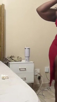 Ebony BBW Stripteasing & Tits Worship