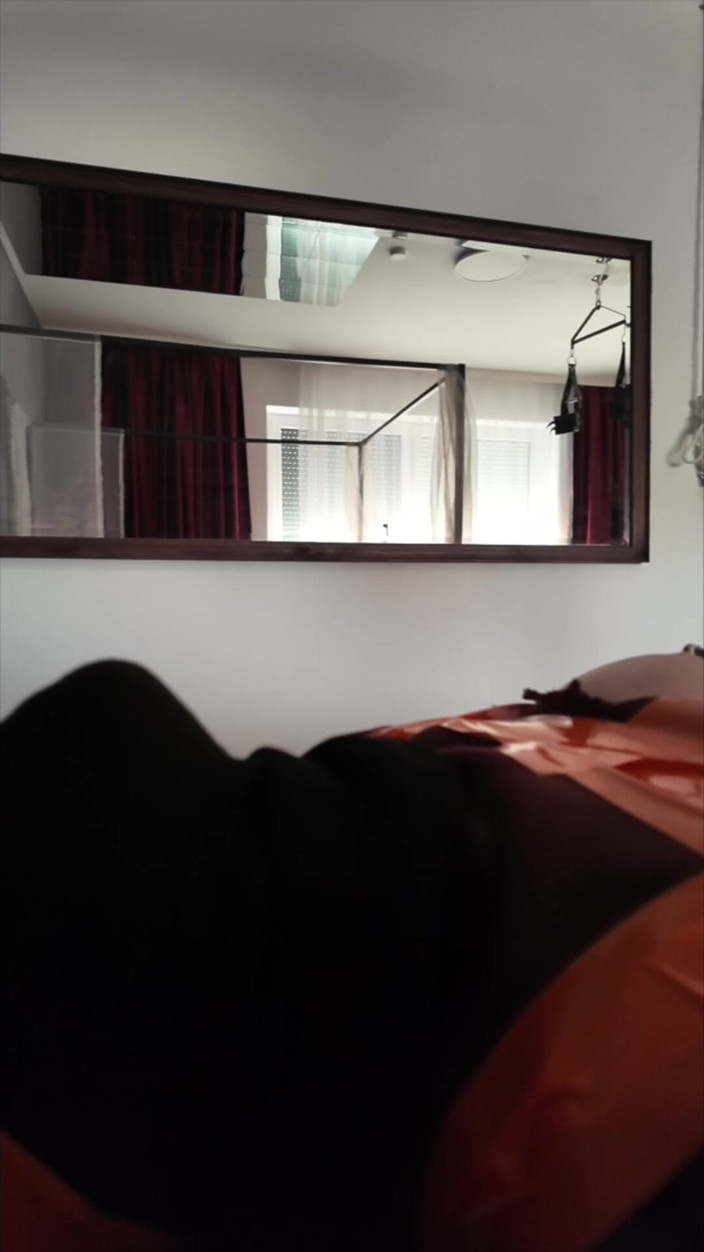 Elena917: Část 2 - páskové otroctví, výprask, BDSM bradavky, orgasmy