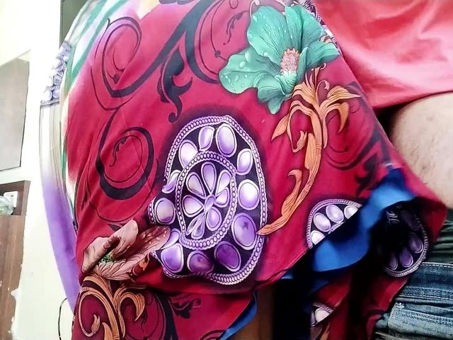 Indian Mother-in-law-son-in-law Real Desi Hindi Audio fucking porn (Your Priya DiDi)