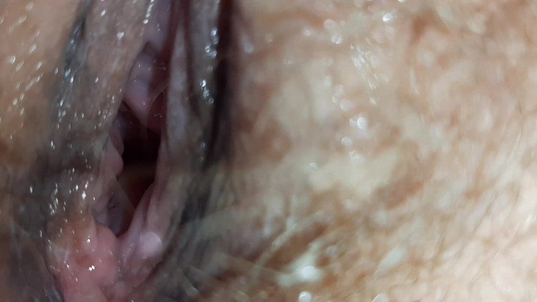 LizAngel: Mała przyjaciółka bawi gospodynię