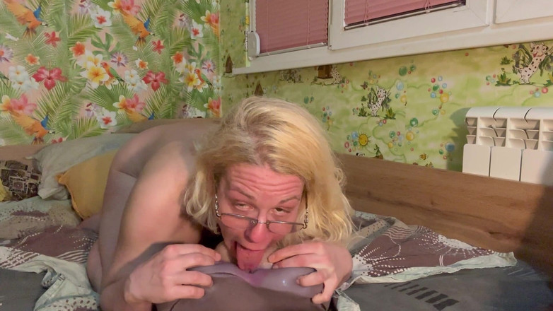 Putarankahotmilf: Nedbalý BJ, rimming, Šukání do obou děr, Výhřez, Prosit o mrdku