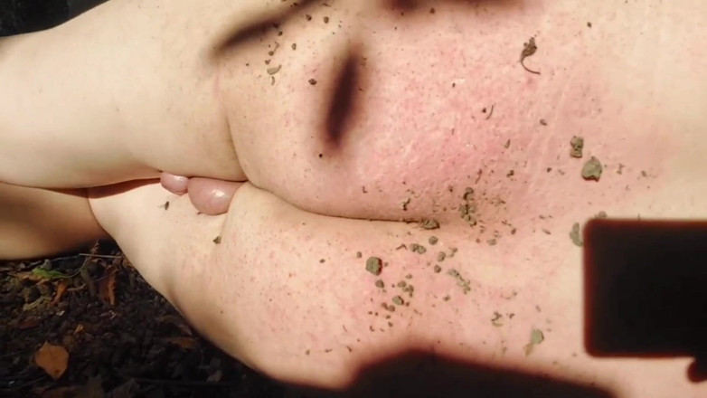 Kitty_Cross: Girando en la parte alta de los muslos