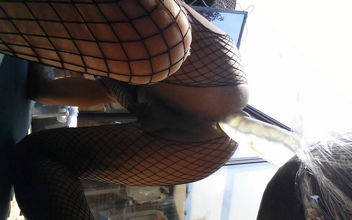 Rachelle: Dildokontroll utan händer