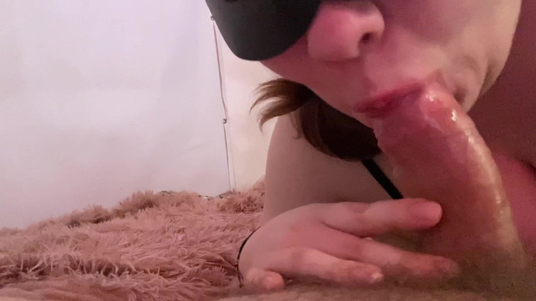 MilkyWay: 我用一个叫醒我，嘴里有精子。俄罗斯自制素人。我在我嘴里自制