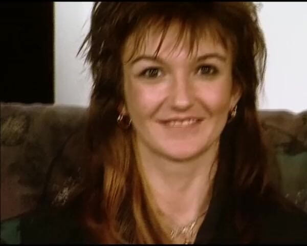 Deutsche Madchen: Kozatá kočička z Německa si musí hrát se svou hračkou