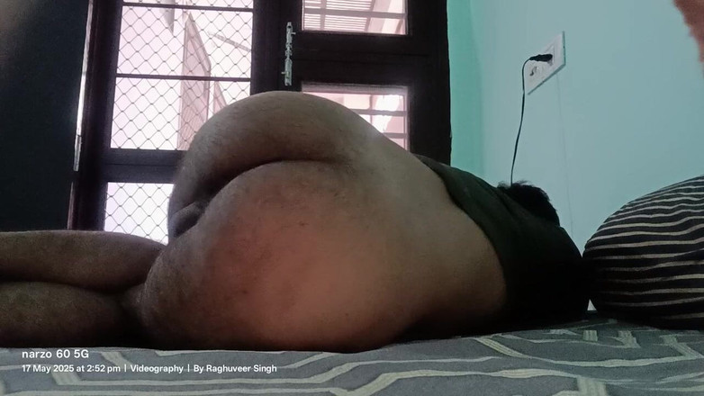 Rajasthani-old-lover: Jag är redo för masterbation med live vänner