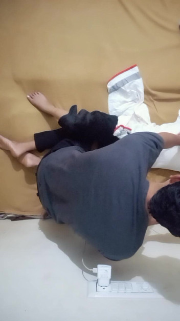 Raitorani: 키스한 고독한, 카메라에 녹화되었습니다