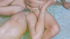 Trilokinath: Saadi Ki Raat první líbánkové sexuální video manžela a manželky