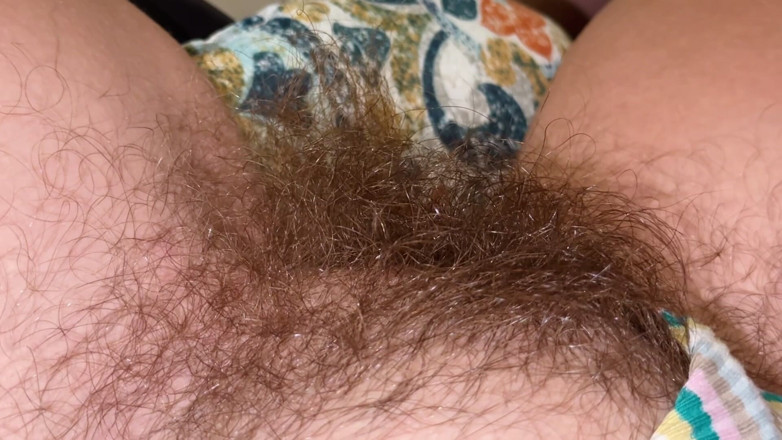 Cuteblonde666: Super tlustá a dlouhá plussy chlupatá detailní