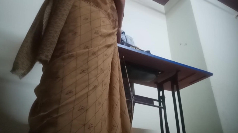 Telugu-fuckers: Tía telugu follando con vecino sastre habla sucio sobre hijos...