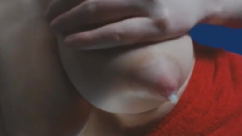 Nicoletta Embassi: Milking big tits