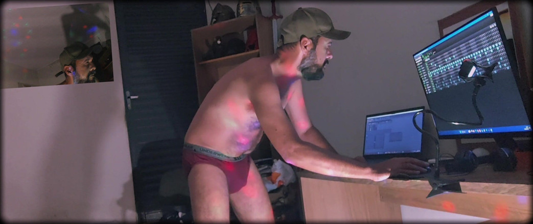 Stink HairyMale: Masturbación Techno Dura