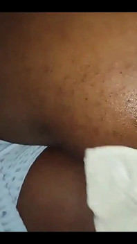 Dr Pussy2 - Isteri Kawan Saya Ebony Menggunakan Palam Untuk Berkongkek dubur buat kali pertama dan hampir tidak dapat mengendalikan 23 cm mati yang besar