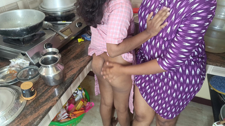 Palani69: Tamil lesbisk