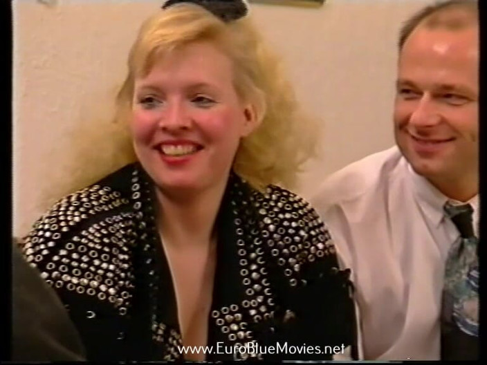 Euro Blue Movies: Videoclip fericit privat 46 - Frivol și fără chiloți 1992