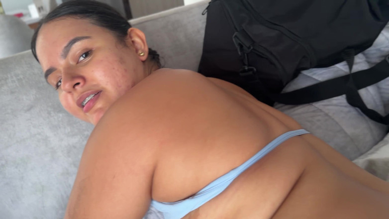 Pronoia Mey: To Je V Pořádku, Nevlastní Sestro, Pojďme Si Hrát Na...