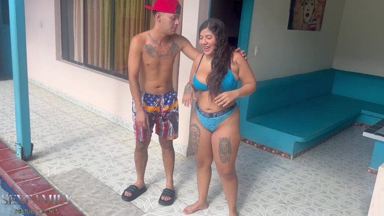 Bigboobssex: V horký den udělám plán na bazén se svou indickou...