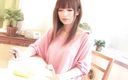 Blowjob Fantasies from Japan: Linda chica japonesa se masturba con un vibrador antes de...