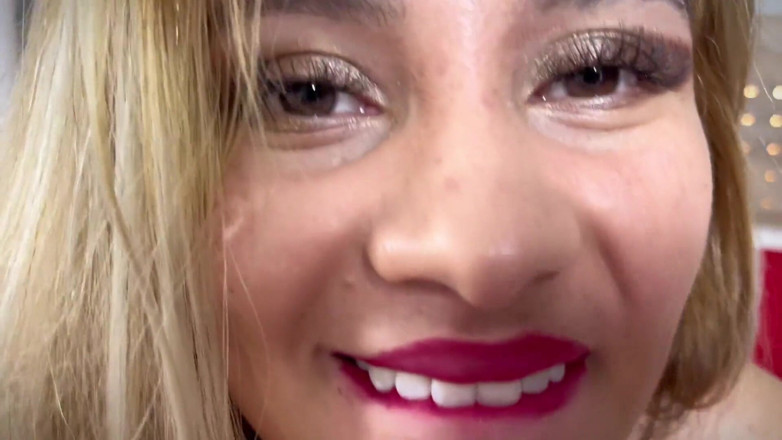 KerentSleen: Seduco il mio figliastro mentre provo la lingerie