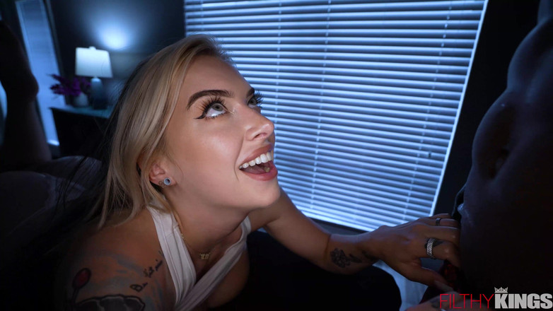 Filthy Kings: バストのカビがマッサージを楽しんでいる