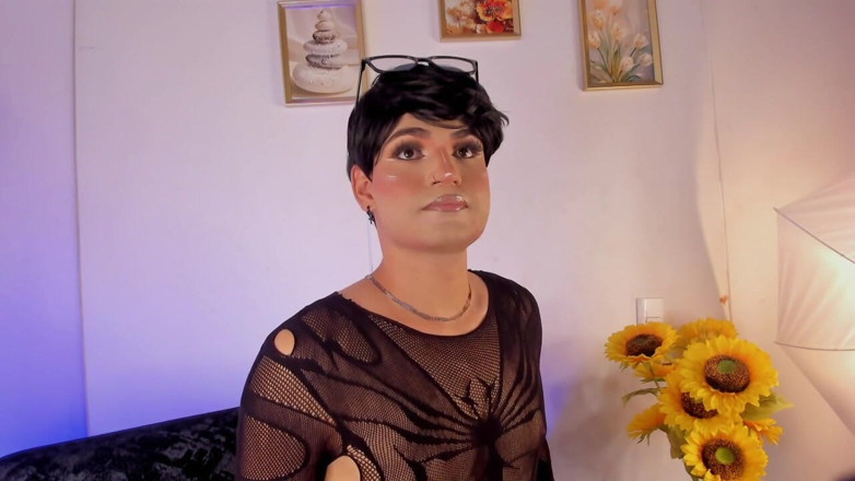 KenPrince: Femboy Ken Submissa Dança Pedindo Pênis