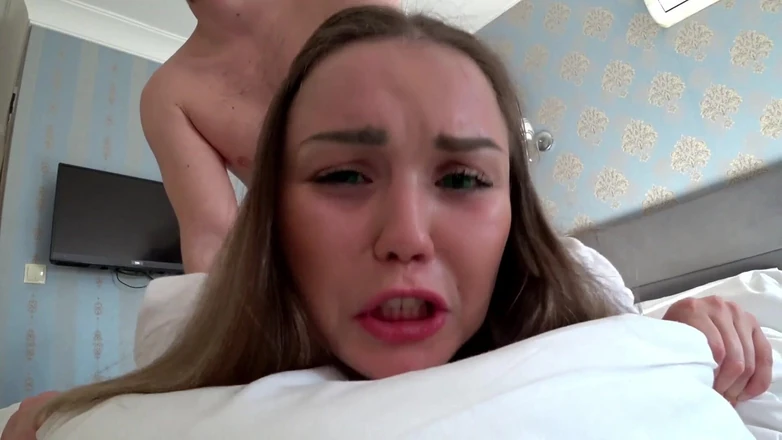 Anus-ichkaridan tashqariga porno tomosha qilish