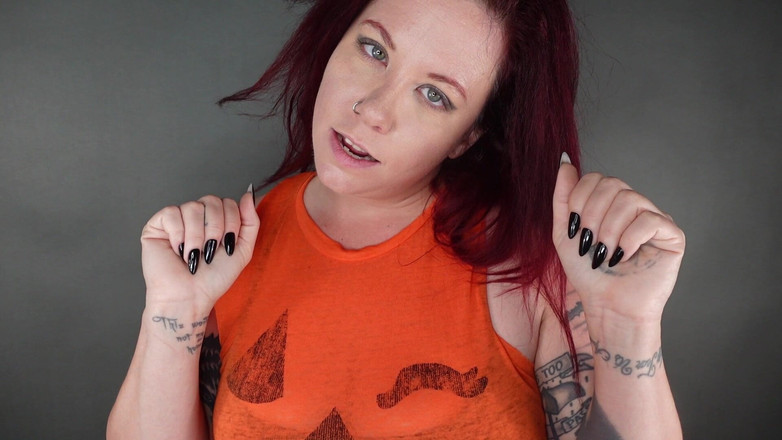 Deanna deadly: POV Halloween chatouille jusqu’à l’orgasme avec de longs ongles noirs...