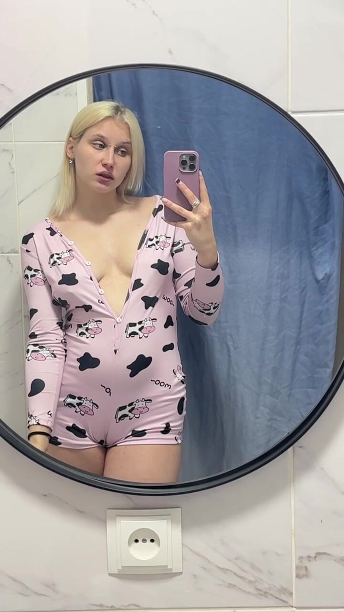 MertyXXX: 담배 다 피우고 나서 자위 할 거야