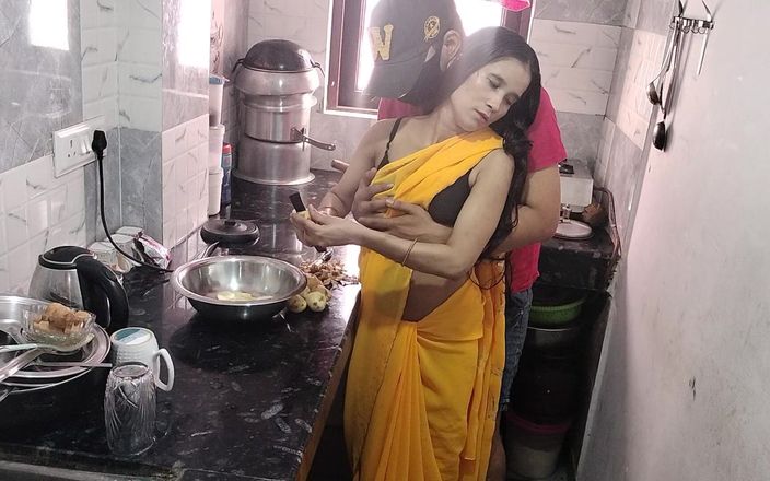 NAASRIN KHAN: Sex incitant cu indianca Bhabhi Kichen