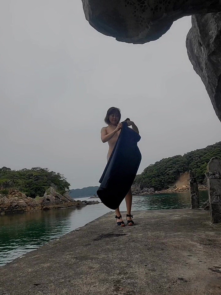 Mayumi Kanzaki: Paparan Luar Ruangan Dan Buang Air Kecil Di Luar Ruangan