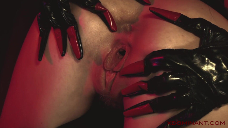 X Dominant: Xdominant 032 - BDSM zindanında lezbiyen hakimiyeti
