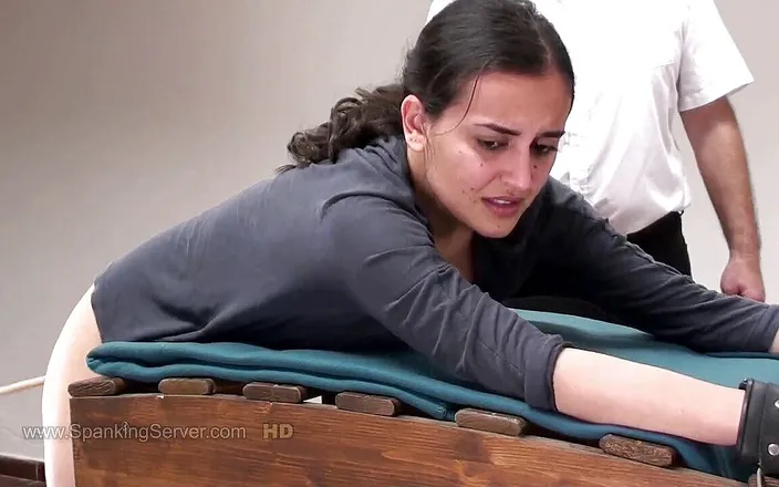 Spanking Server: Yasmeena whipped in prison