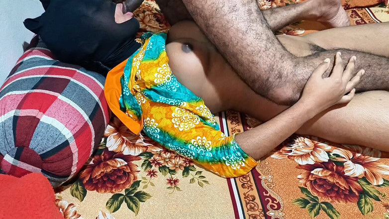 Bithi69gril: Я привожу девушку домой и трахаю ее, часть 1