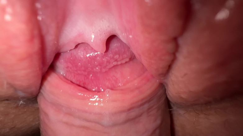Mia Foster: Extremely close up fuck tight teen pussy