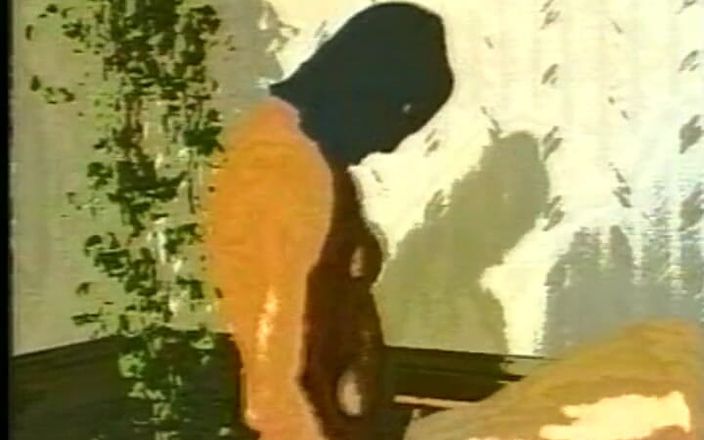 Gay RetroX VHS: Kepuasan pria yang lagi sange #7