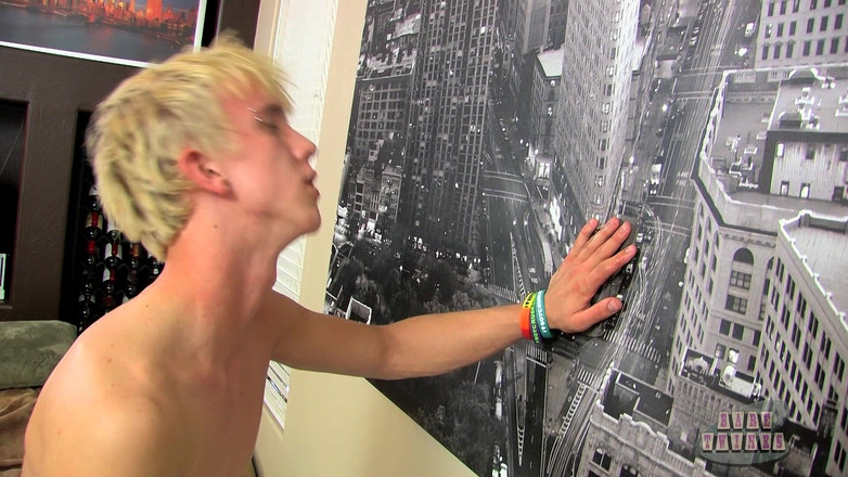 Bare Twinks: Jordan Devirginizes Taylor