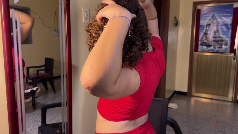 SugarPose: Jasmine potrestá Cassandru za špatné chování