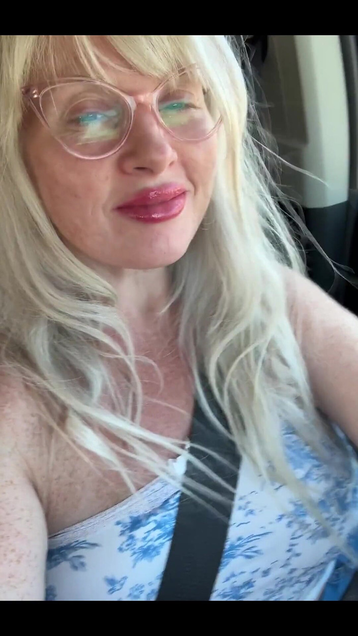 PaintedRose: Apakah kita akan? Menepi dan mendapatkannya di kursi belakang?