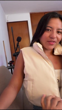 Vackra colombianska Mishell blir knullad av en stor kuk!