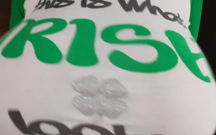 hugeboobswife: Rub Me for Luck!
