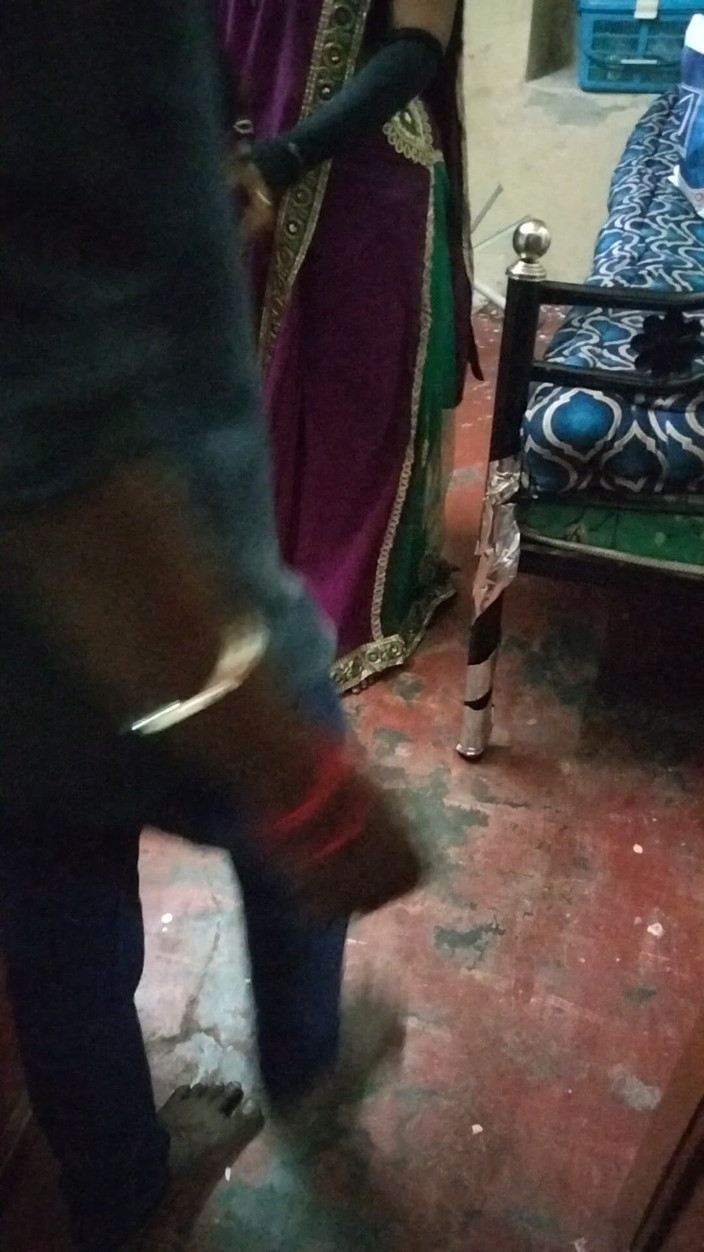 Tamil lesbian: Primera noche - detrás de la sesión de fotos