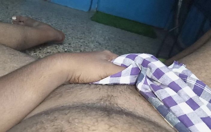 Sweet Indian cock: 我在家里的鸡巴按摩