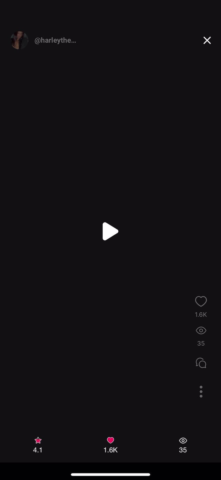 Harley Harper: Hampir muncrat di ipadku