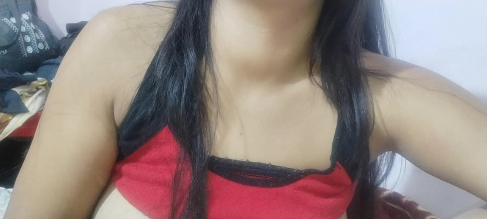 Hot Indianbhabhi: La ragazza mi ha fatto venire mentre giocava con il...