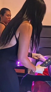 Fisting dubur femdom Asia dan tambatan