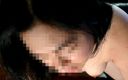 Azn Daze: Aziatische vrouw berijdt 25 cm dildo op de vloer