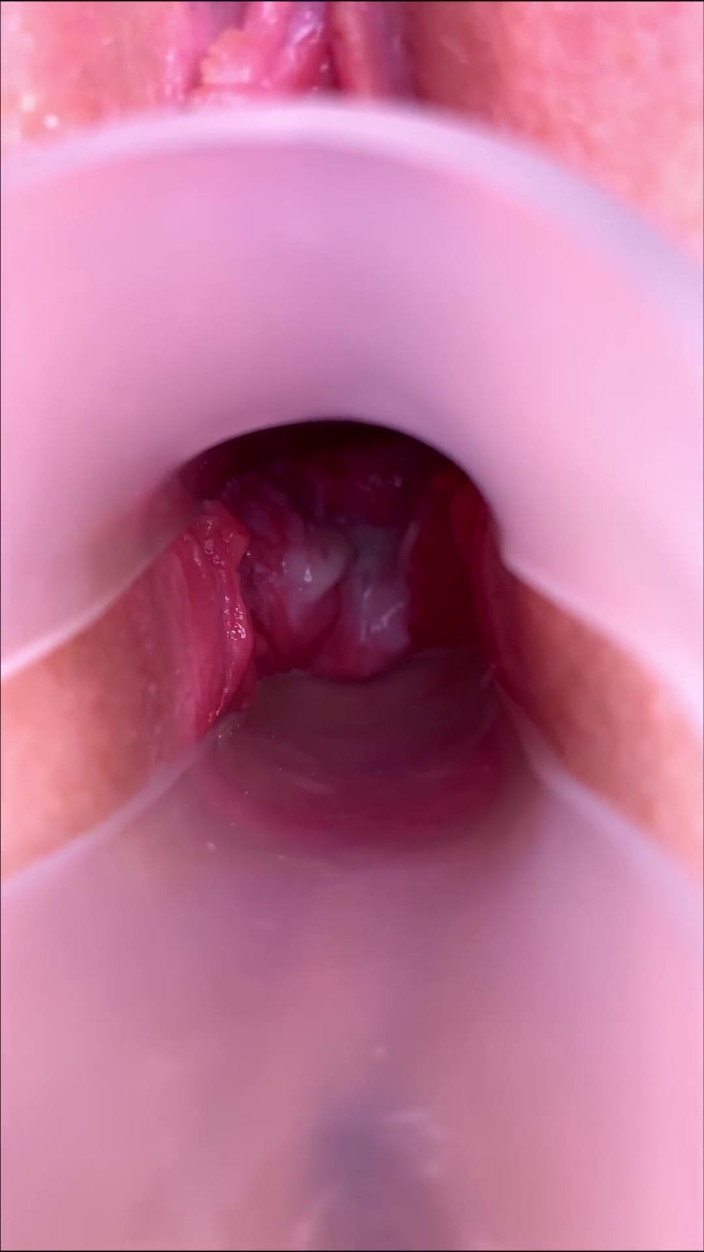 AmyHi: Aku lagi asik muasin itilku sampai orgasme - close up